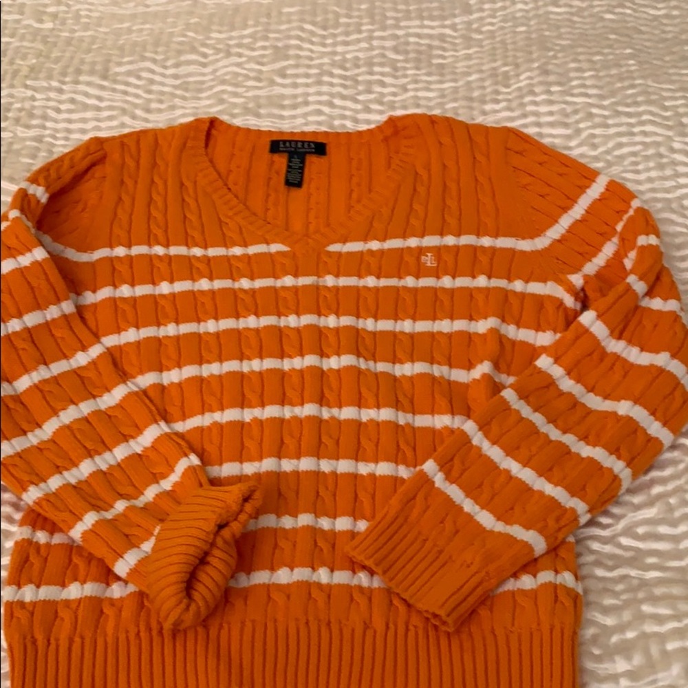 V neck sweater